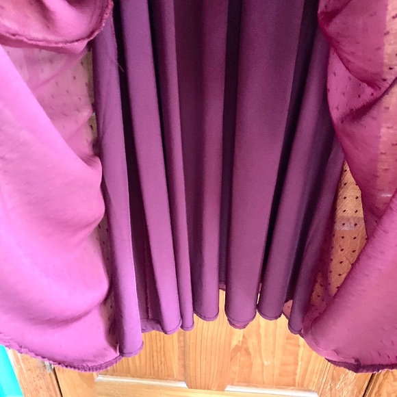 Jessakae burgundy Highbury elegant dress with puffed sleeves and front buttons - Picture 6 of 11